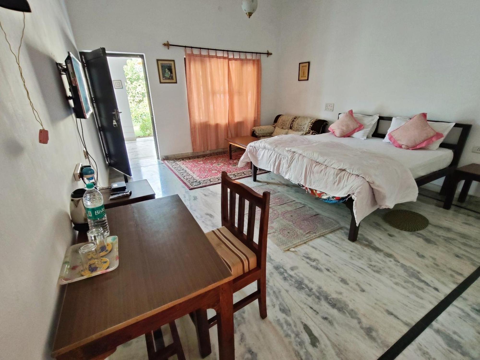 Apartmán Royal Farm Bharatpur Pokoj fotografie
